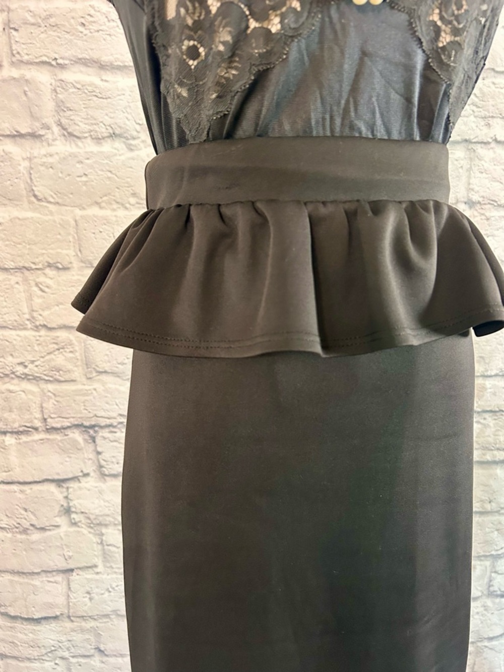 2 Piece Styled Outfit White Blouse w Gems Collar Black Peplum Pencil Midi Skirt - Picture 11 of 12
